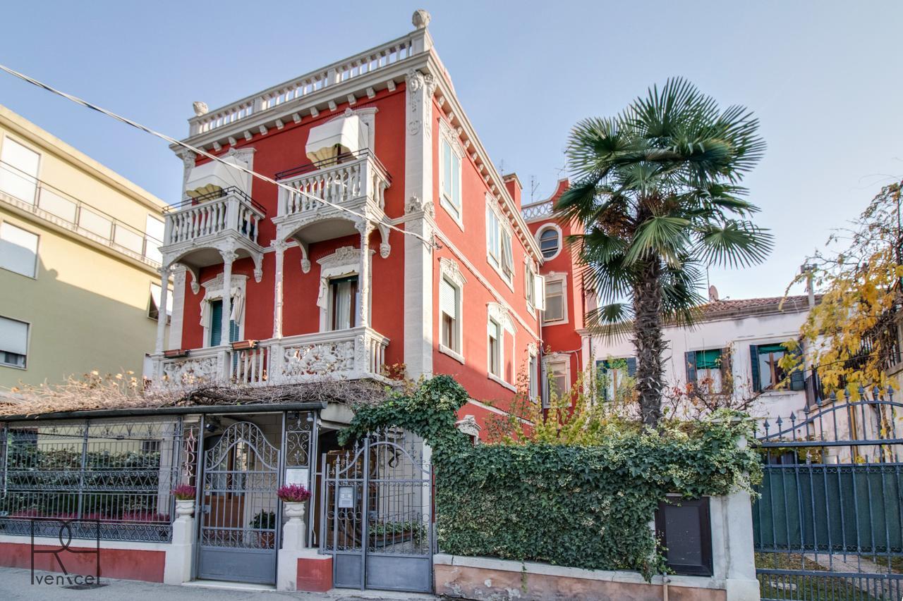Villa Noto Lagoon Flat Венеция-Лидо Экстерьер фото